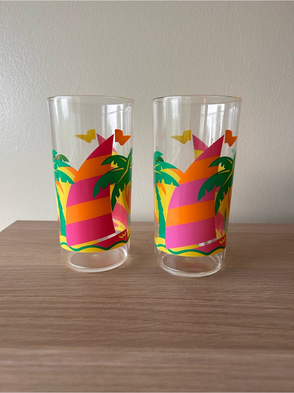 Vintage Tropical Pitcher and Glasses Set - Picture 3 of 7